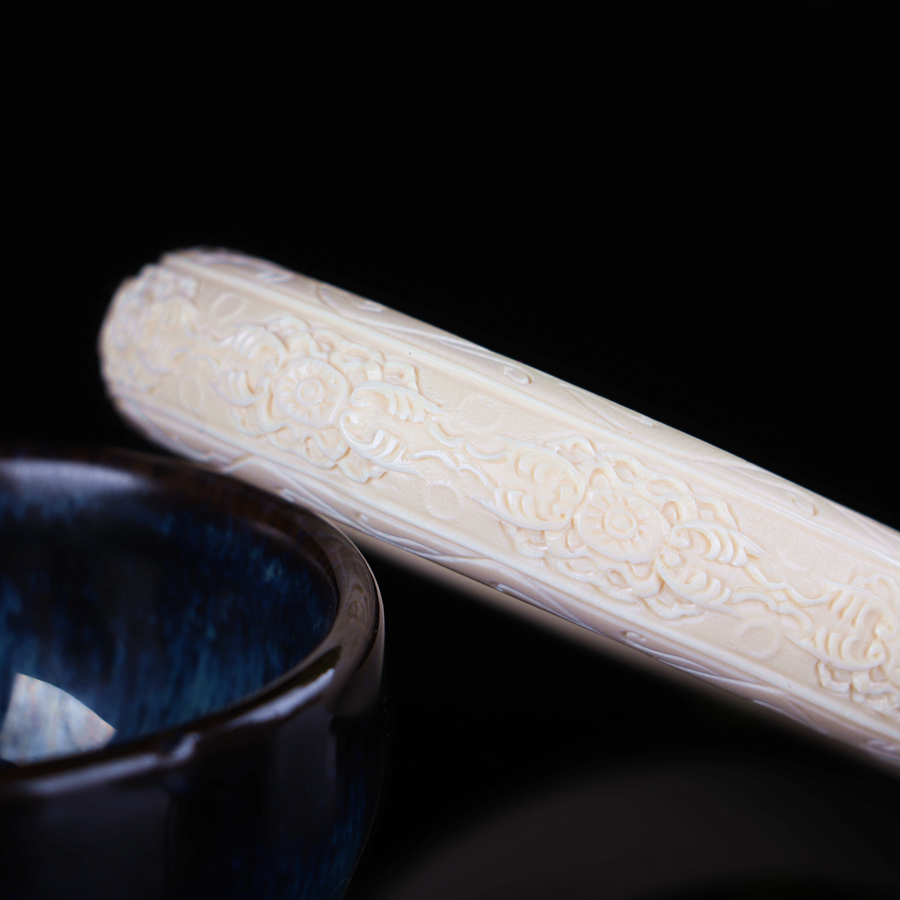 Top-grade icy mammoth ivory bangle, in diameter: 59.4mm - 图片 3