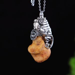 Old collection, suspected wolf monument stone inlaid pendant