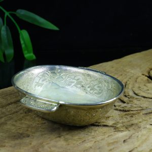 Old collection: Gilt-silver engraved flower and bird ear cup