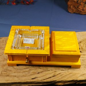 Natural large-leaf golden-threaded Phoebe wood water wave pattern inlaid ashtray There is a certificate.