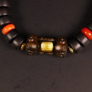 Natural old material black chienan agarwood medicine tablet beads with five sutra hand card single circle bracelet There is a certificate.