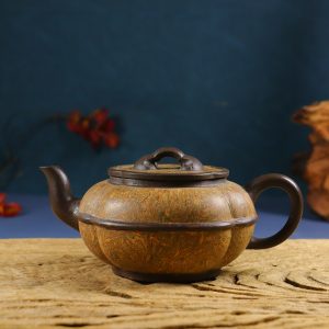 Master's Collection: Clay-Enriched Reticulated Line Zisha Teapot