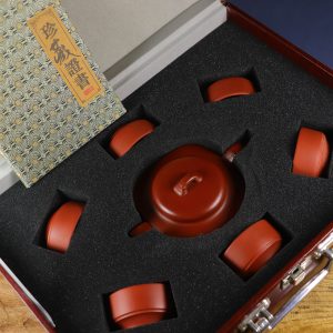 Rare Collection of "Four Directions Bamboo" Porcelain Pot Set